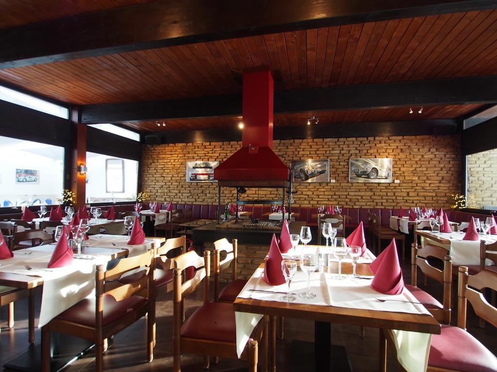 Hotel Restaurant Margaretenhof Überherrn Exterior foto